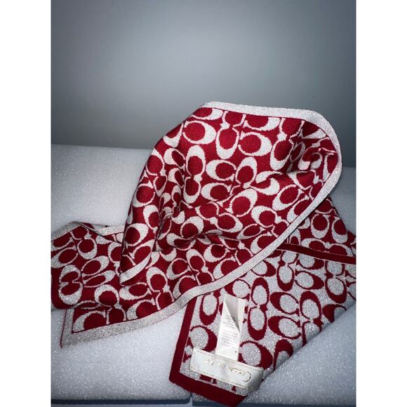 Coach Red Signature C Printed Wool Blend Scarf – 60” x 7” – Excellent Condition - Picture 4 of 10